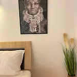 Savoya4 Old Center Self Checkin Workspacestudio Apartment *