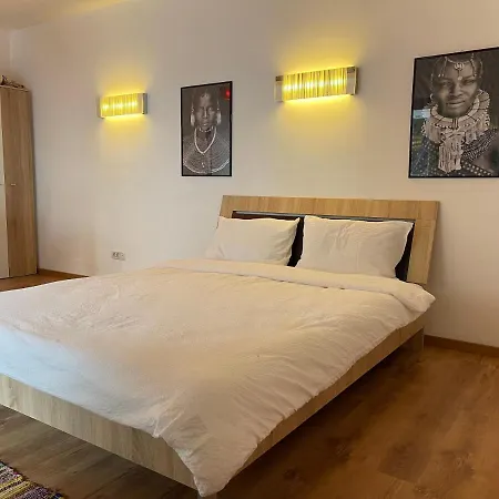 Savoya4 Old Center Self Checkin Workspacestudio