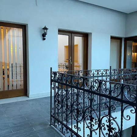 Апартаменты Savoya4 Old Center Self Checkin Workspacestudio *