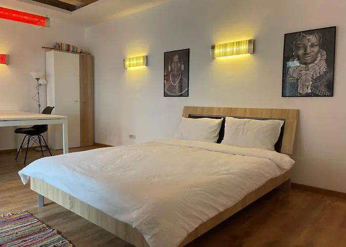 Savoya4 Old Center Self Checkin Workspacestudio