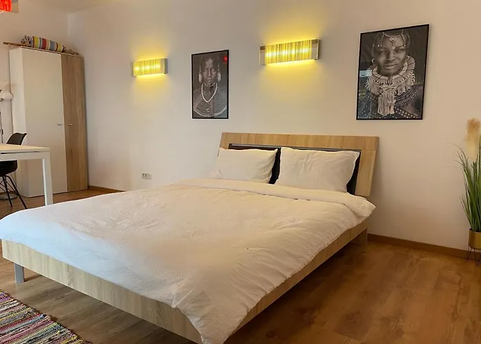 Savoya4 Old Center Self Checkin Workspacestudio